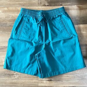 Vibrant Teal Women's Bermuda Shorts